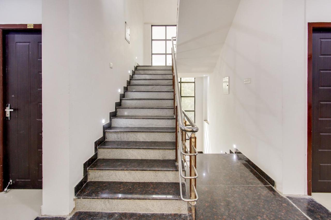 Oyo 69625 Mayuraa Residency Ξενοδοχείο Kumbakonam Εξωτερικό φωτογραφία